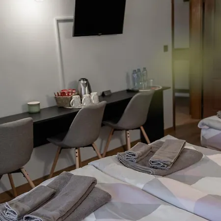 Casa de hóspedes кехайови хаус *
